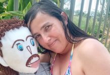 Wanita bersuamikan anak patung bakal sambut ‘anak’ keempat